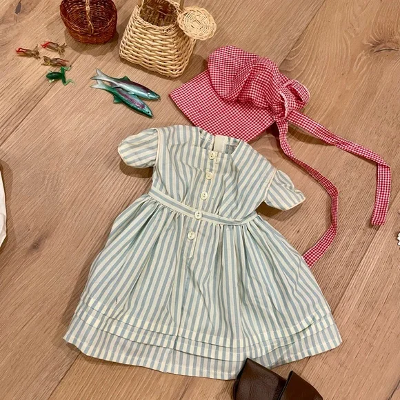 American Girl Kirsten Doll with Multiple outfits, accessories… - Picture 6 of 11